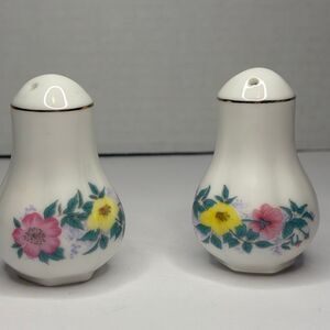 Vintage White Ceramic Floral Tear Drop Shape Narrow Neck Salt and Pepper Shaker